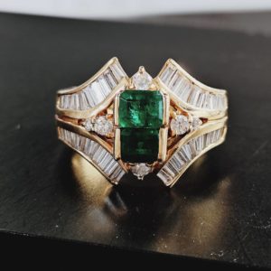 リングエメラルドダイヤを高価買い取りさせて頂きました。