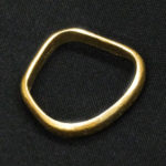 貴金属_ゆがんだ指輪