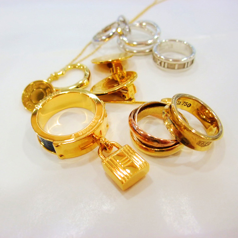 貴金属_アクセサリー