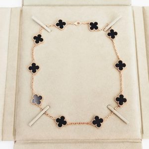 ヴァンクリーフ＆アーペル  ヴィンテージ アルハンブラ  オニキス ネックレス  を高価買い取りさせて頂きました。
