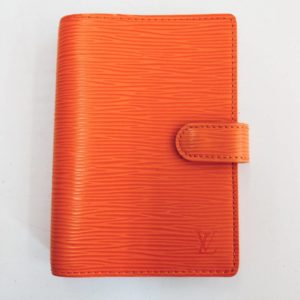 ヴィトン エピ  手帳カバーを高価買い取りさせて頂きました。