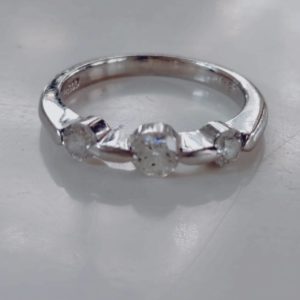 ダイヤリングを高価買取させて頂きました。