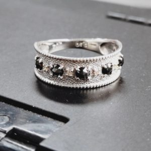 ダイヤリングを高価買取させて頂きました。